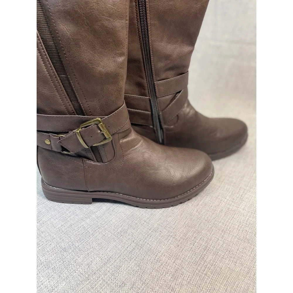 GC Shoes Women Size 8 Brown Faux Leather Riding Boots Knee‎ High Buckle Zip